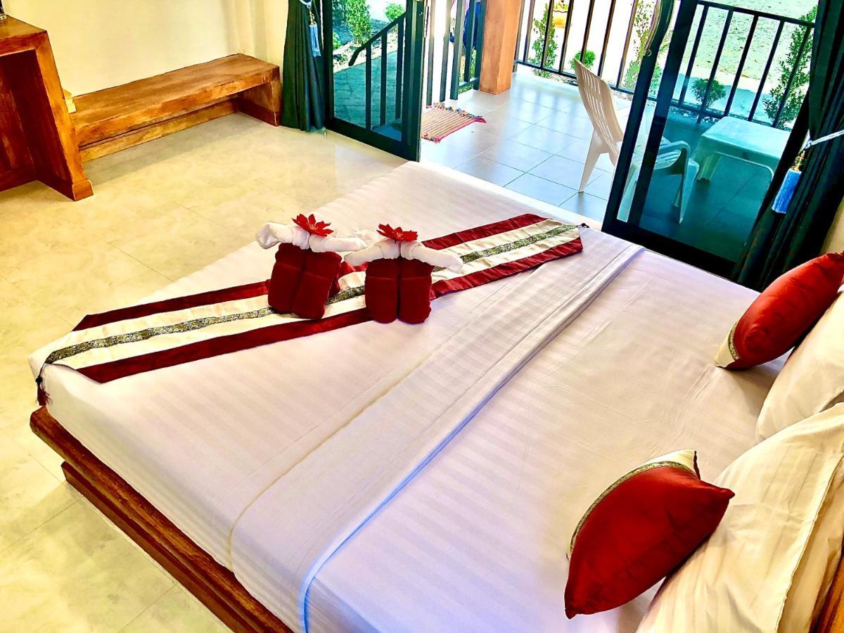 Phra Ae Apartments Ko Lanta Extérieur photo