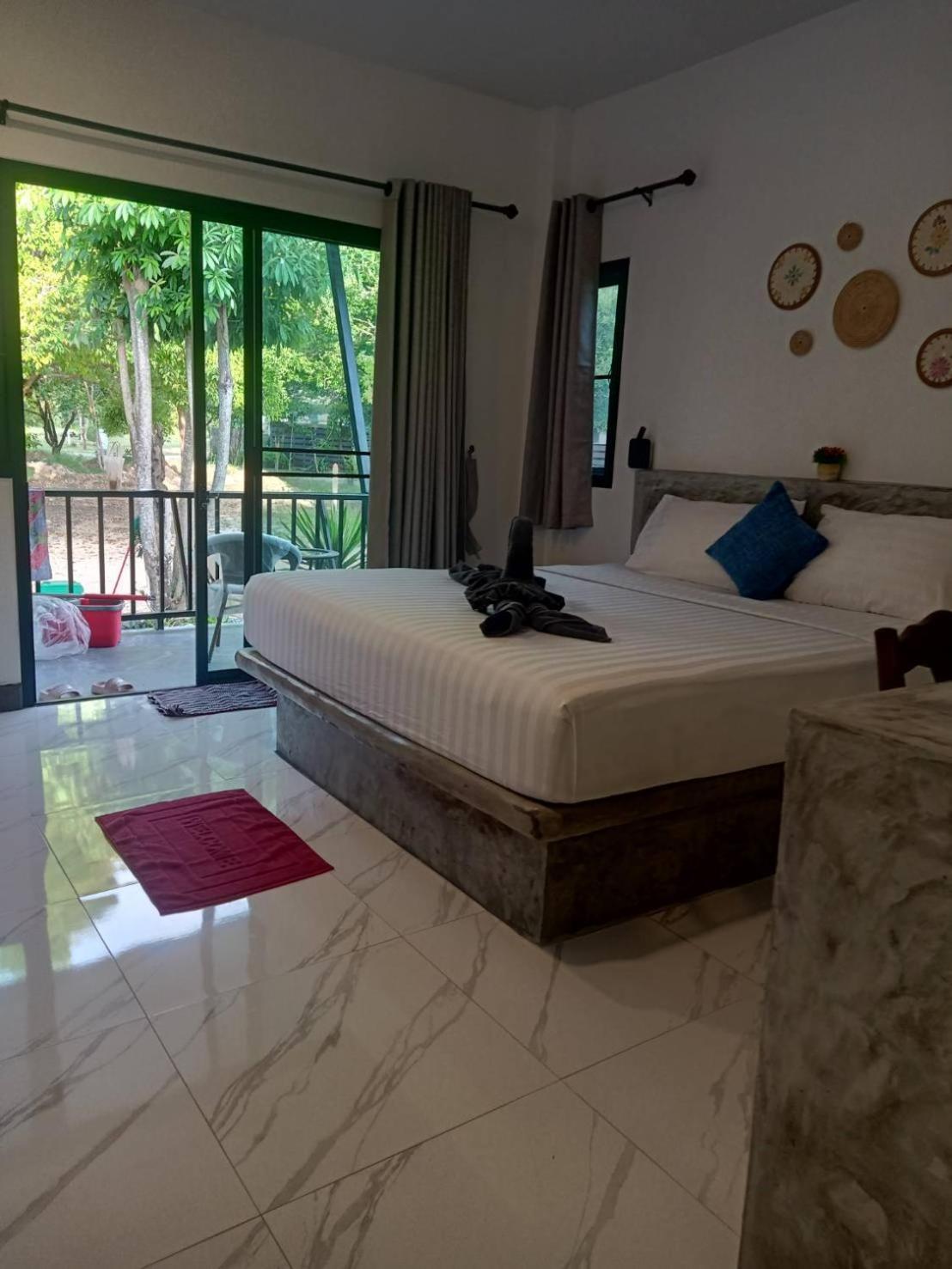 Phra Ae Apartments Ko Lanta Extérieur photo